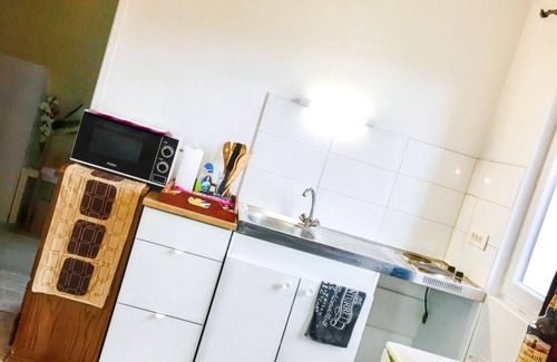 Plouedern Apartment | Homerez - Comfortable studio in Plouédern with enclosed garden