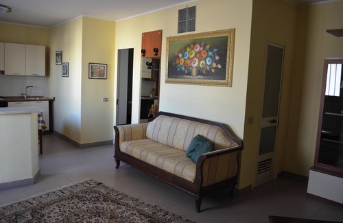 Reggio Calabria Apartment | Homerez - Cosy Flat Reggio Calabria