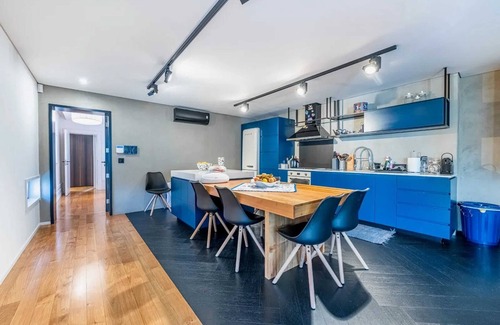 Paredes House | Homerez - Cozy house with pool in Vandoma