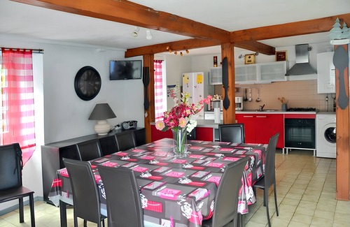 Sainte-Marie-de-Campan House | Homerez - House in Sainte-Marie de Campan