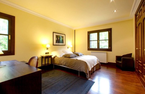 Oiartzun House | Homerez - House 10 km away from the beach for 10 ppl. with garden and terrace