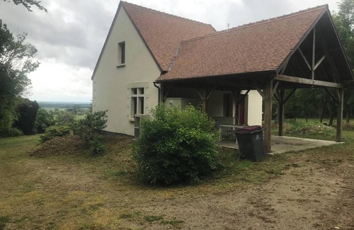 Mouterre-Silly House | Homerez - House in Mouterre-Silly