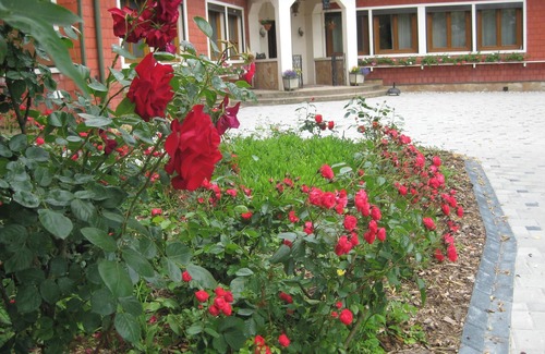 Sermersheim House | Homerez - House in Sermersheim with Garden