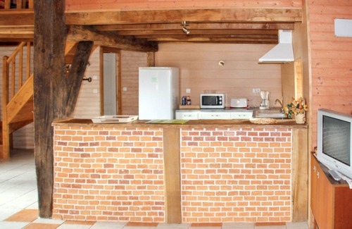 Moutiers-Sous-Chantemerle House | Homerez - Moncoutant house with pool