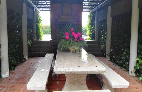 Almazcara House | Homerez - Spacious house with pool and garden in Congosto