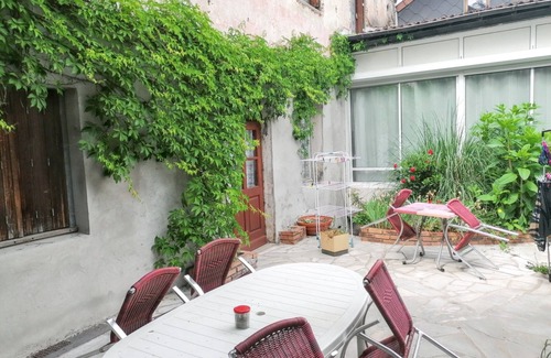 Neris-les-Bains Apartment | Homerez - Studio Néris-les-Bains