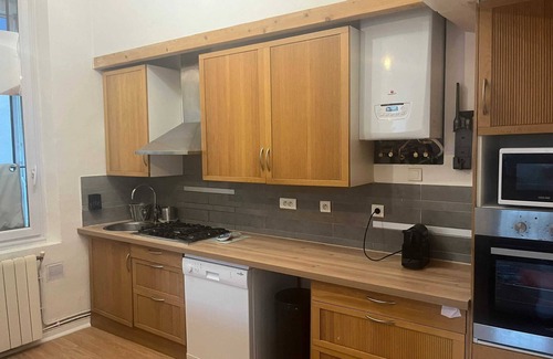 16th Arrondissement Apartment | Homerez - Studio Marseille center