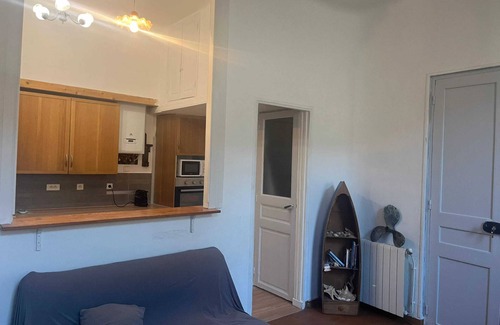 16th Arrondissement Apartment | Homerez - Studio Marseille center