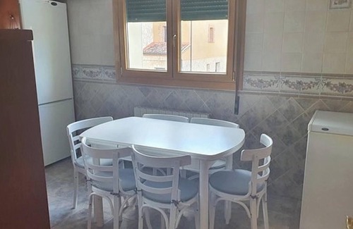 Palazuelos de Eresma Villa | Homerez - Villa in Palazuelos de Eresma