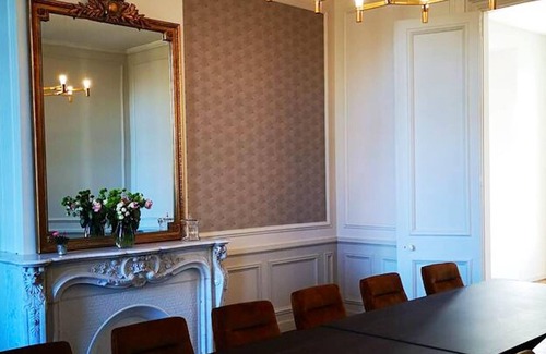Villers-Bretonneux Villa | Homerez - Villa With swimming pool