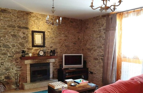 Fraga Villa | Homerez - Villa for 8 ppl. with swimming-pool and garden at Empalme de Vilar