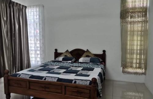 Bedung House | Homestay Ambangan Height SP