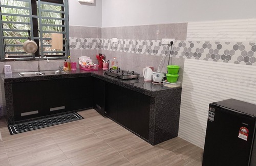 Kuantan House | Homestay nearest to beach! Big Family -15pax
