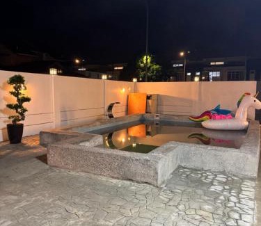 Pelabuhan Klang Villa | Homestay Pool Villa Andora