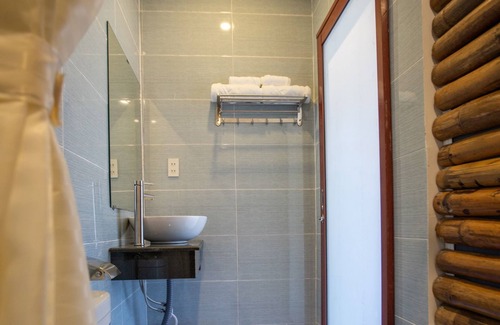 Phong Dien Hotel | Homestay Songngu Pisces