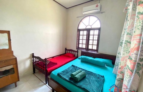 Kampung Bukit Tok Beng House | HomestayChaChaCha@Aishah