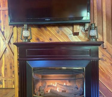 Saint Helens House | Homestead Cabin Red River Gorge