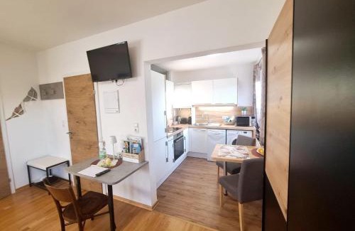 Hoheneich Apartment | HomeW4 - Rosen Apartment