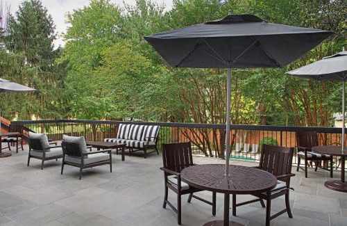 Baileys Crossroads Hotel | Homewood Suites by Hilton Alexandria