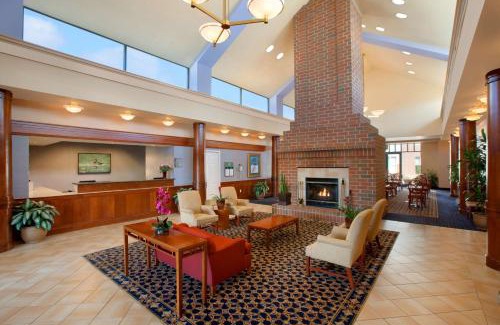 Merrifield Hotel | Homewood Suites by Hilton Falls Church