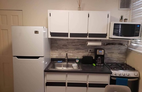 Bucana Apartment | Homey Escape with Patio Access and FREE Laundry