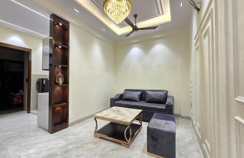 Indirapuram Apartment | Homlee-Diamond 2BHK Lift-Parking-Max Vaishali
