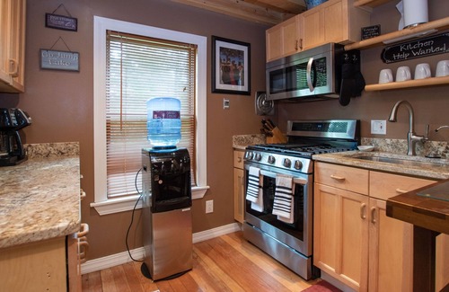 Honeoye House | Honeoye Haven: Family Retreat on Honeoye Lake