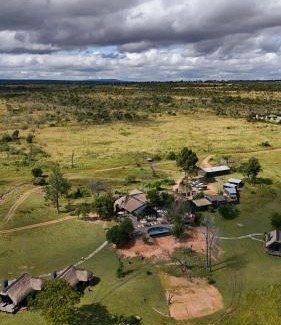Mookgopong Cabin | Honeyguide Conservation Lodge