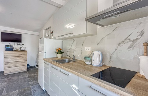 Crni Kal Apartment | Honeymoon Suite Črni Kal, Črni Kal, Slovenia