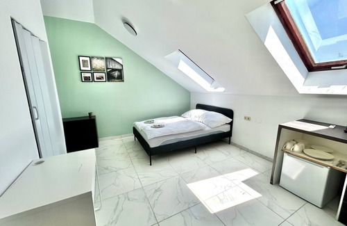 Poestlingberg Apartment | HONOR - Ideal for 2