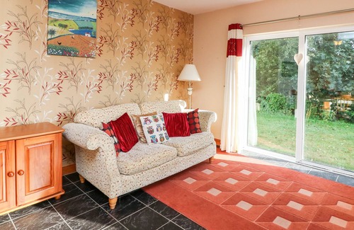 Templetown Cottage | HOOK HEAD HIDEAWAY, pet friendly in Fethard-On-Sea, County Wexford