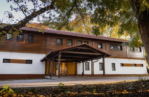 Erd Bed & Breakfast | Hope Horse Panzió