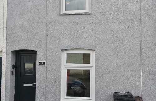 Newport Apartment | Hopefield
