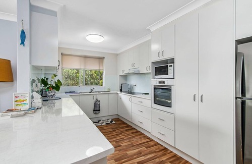 Dunbogan Apartment | Hopeview Haven 5 - 2 bedroom holiday home in Dunbogan