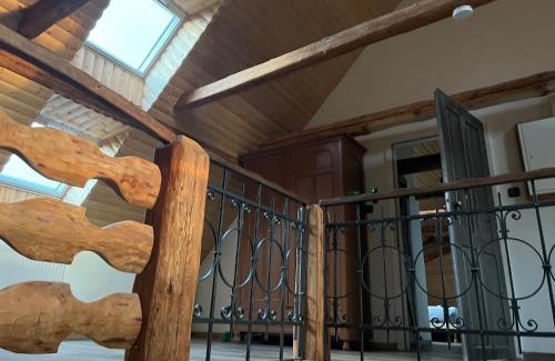 Ustek House | Horní Strakův mlýn