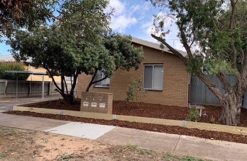 Horsham House | Horsham Villa Central Location