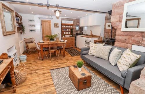 Horton Apartment | Horton Lodge Boathouse