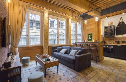 Old Lyon Apartment | HOST INN Heart Old Lyon & SPA