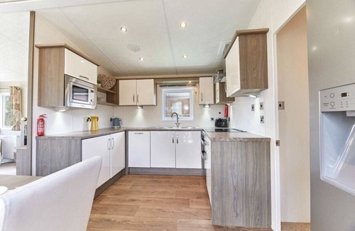 Morpeth Cabin | Host & Stay | Butterfly Lodge