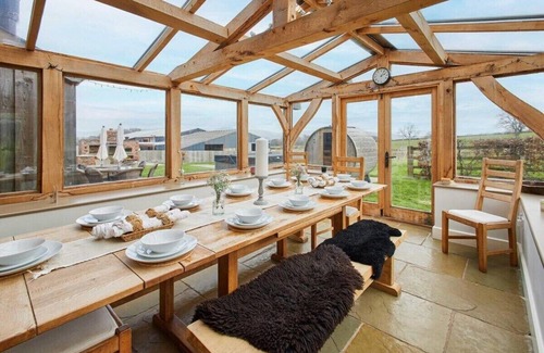 Llanfihangel Tal-y-llyn House | Host & Stay | Coed Farm