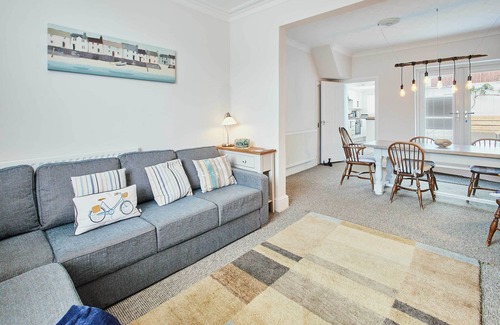Marske-by-the-Sea House | Host & Stay | King Edward Terrace