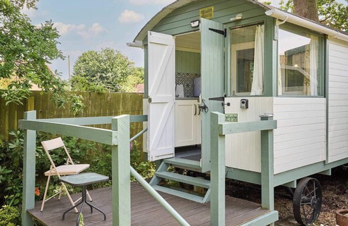 Melton Constable Ski Chalet | Host & Stay | Shepherd's Hut