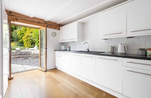 Bempton House | Host & Stay | Sunnyside Barn