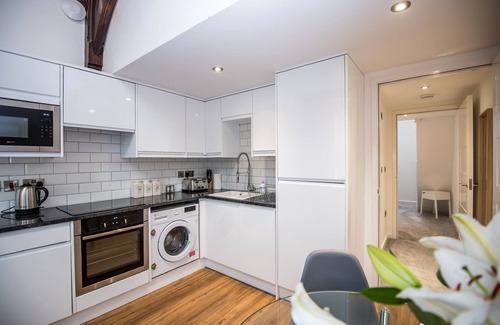 Durham Apartment | Host & Stay | The Tunstall