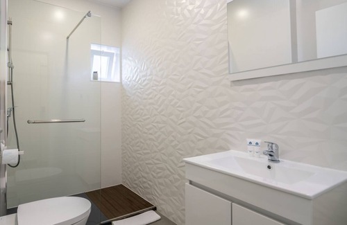 Arvore House | Host Wise Arvore - Quadruple Room and Pool