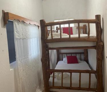Rio Dulce House | Hostal Blood Moon