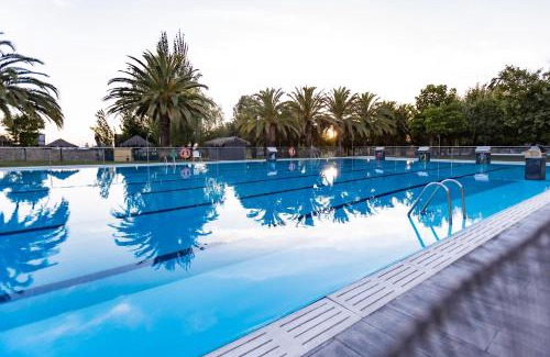 Las Capellanias Resort | Hostal - Bungalows Camping Cáceres