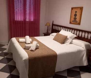 Herrera del Duque House | Hostal El Fogon De Felisa