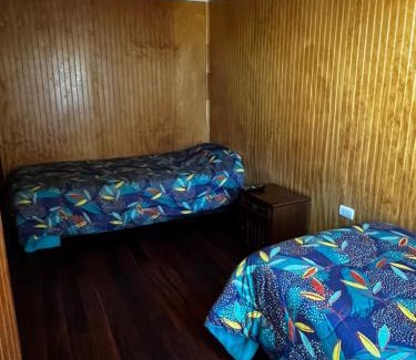 Angol House | Hostal Gina