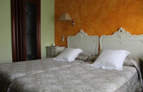 Oeste House | Hostal Goya Suites